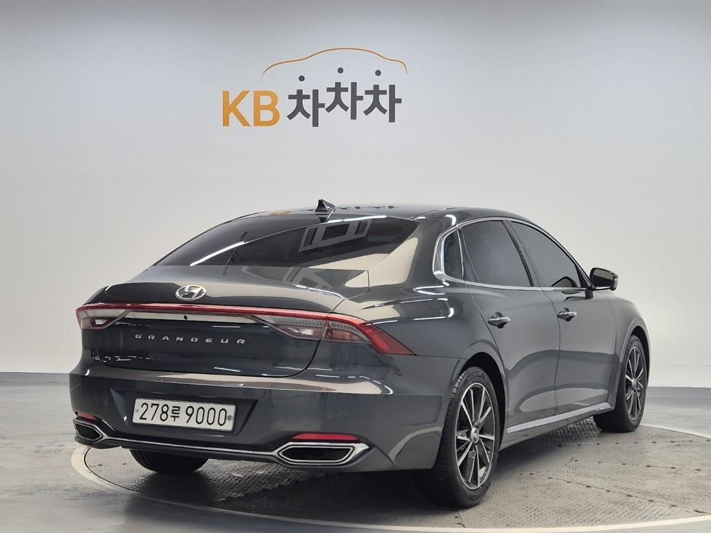 HYUNDAI Grandeur - Vista 3