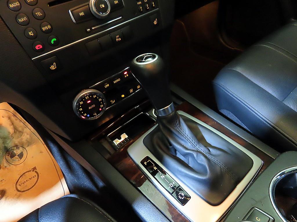 Mercedes Benz GLK Class - Vista 12