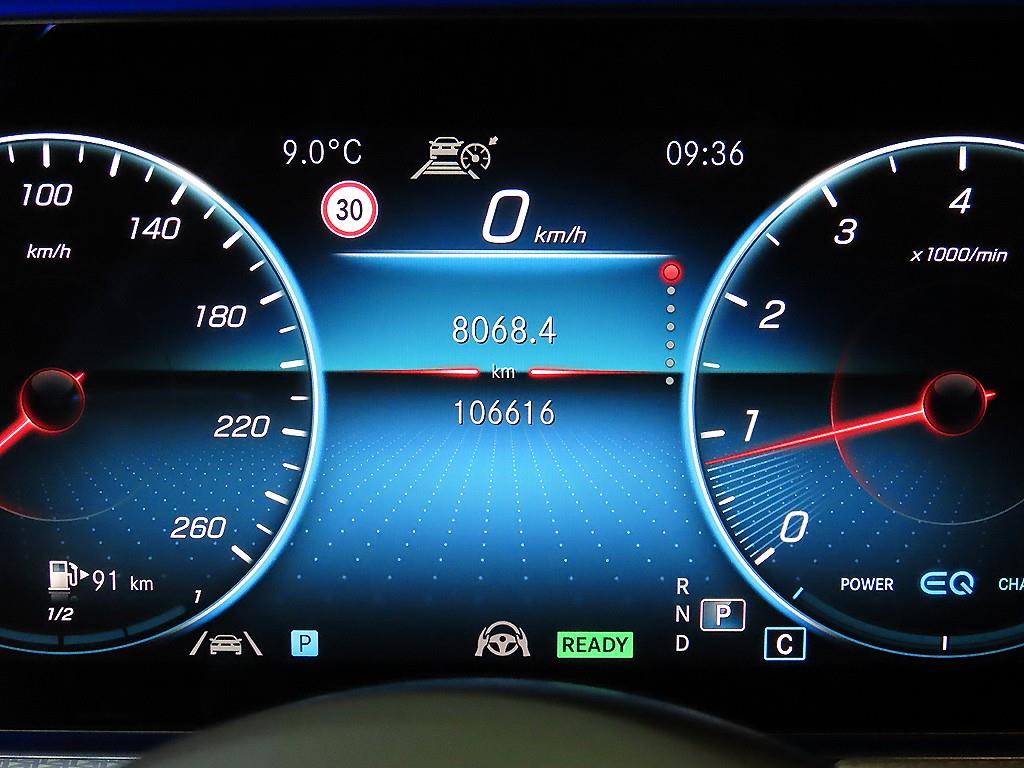 Mercedes Benz E class - Vista 9