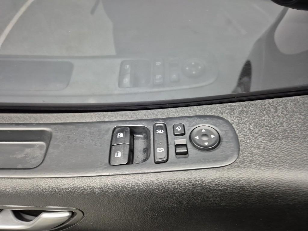 HYUNDAI Staria 2022 Gris - Importación desde Corea - HF Imports Iquique - Foto 16