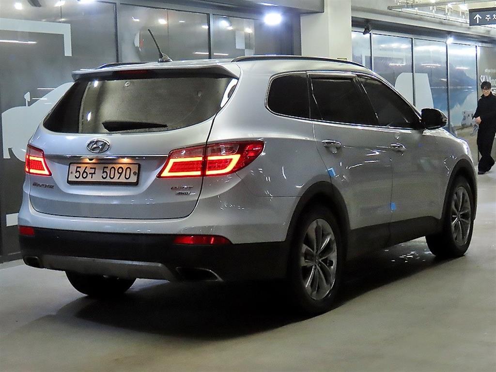 HYUNDAI Maxcruz - Vista 4