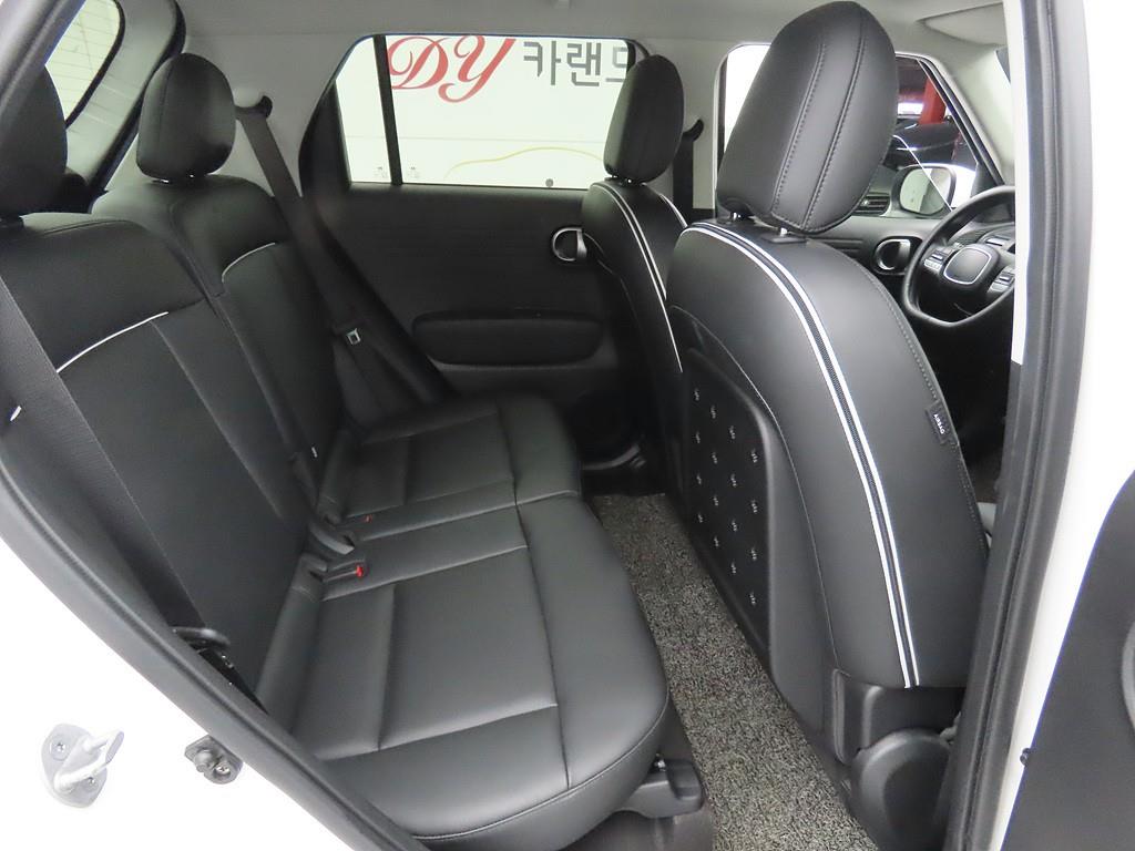 HYUNDAI Casper - Vista 7