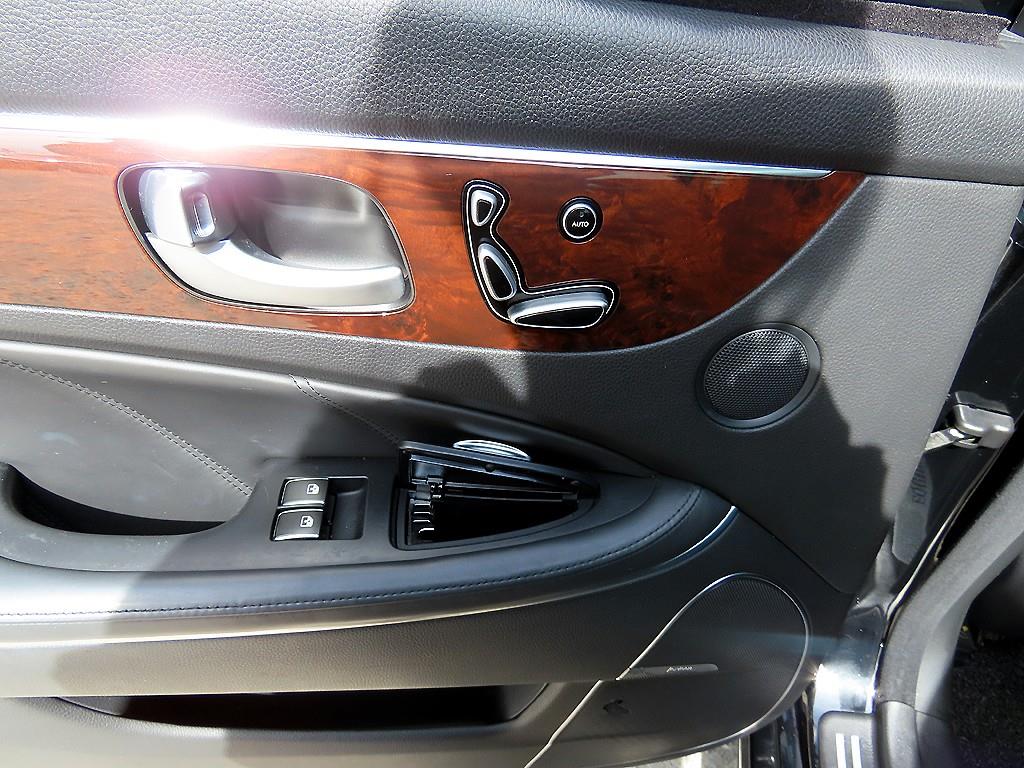 HYUNDAI Equus 2012 Negro - Importación desde Corea - HF Imports Iquique - Foto 16