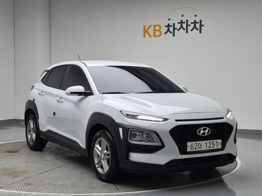 HYUNDAI Kona - Vista 4