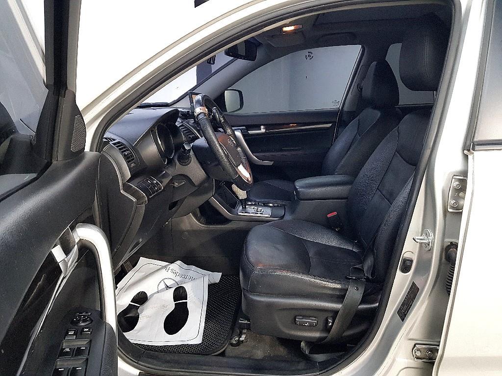 KIA Sorento - Vista 8