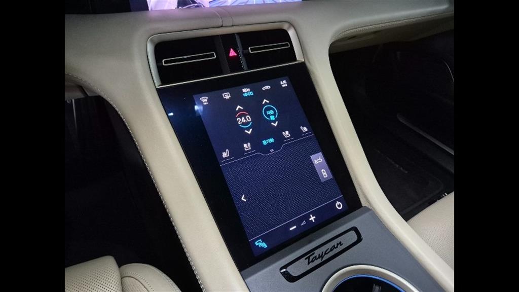 Porsche Taycan - Vista 12