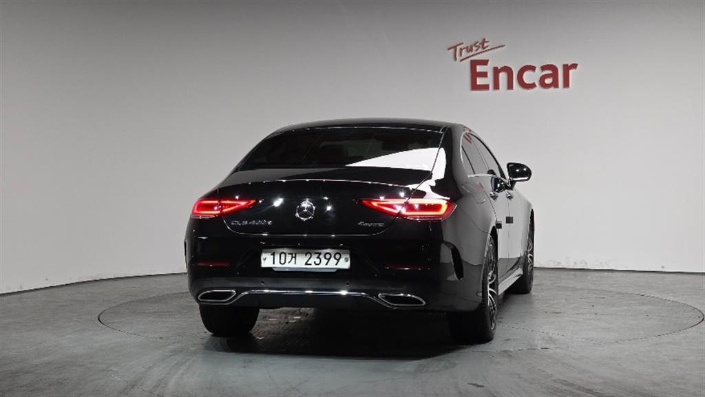 Mercedes Benz CLS Class - Vista 4