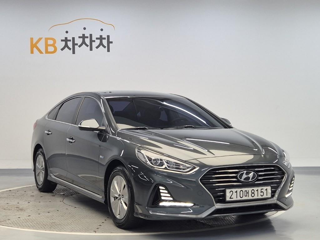 HYUNDAI Sonata - Vista 4