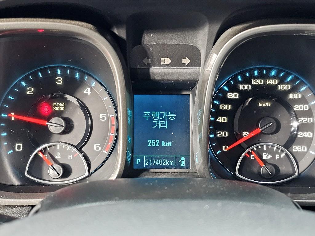 Chevrolet Malibu - Vista 6