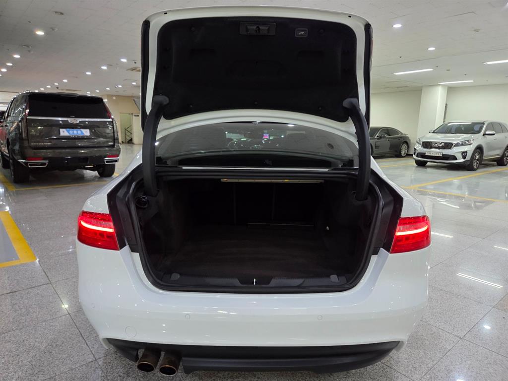 Jaguar XE 2019 Blanco - Importación desde Corea - HF Imports Iquique - Foto 19