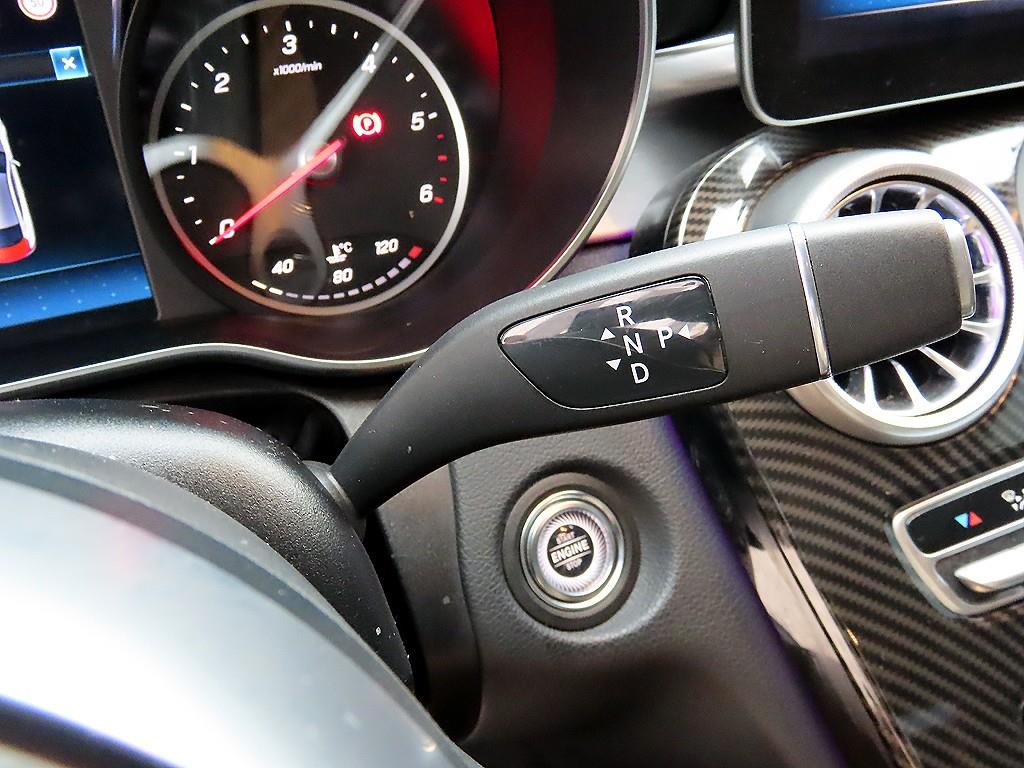 Mercedes Benz C Class - Vista 11