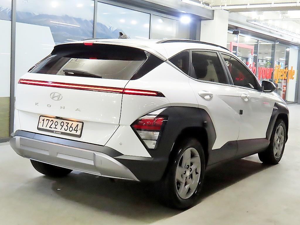 HYUNDAI Kona - Vista 3