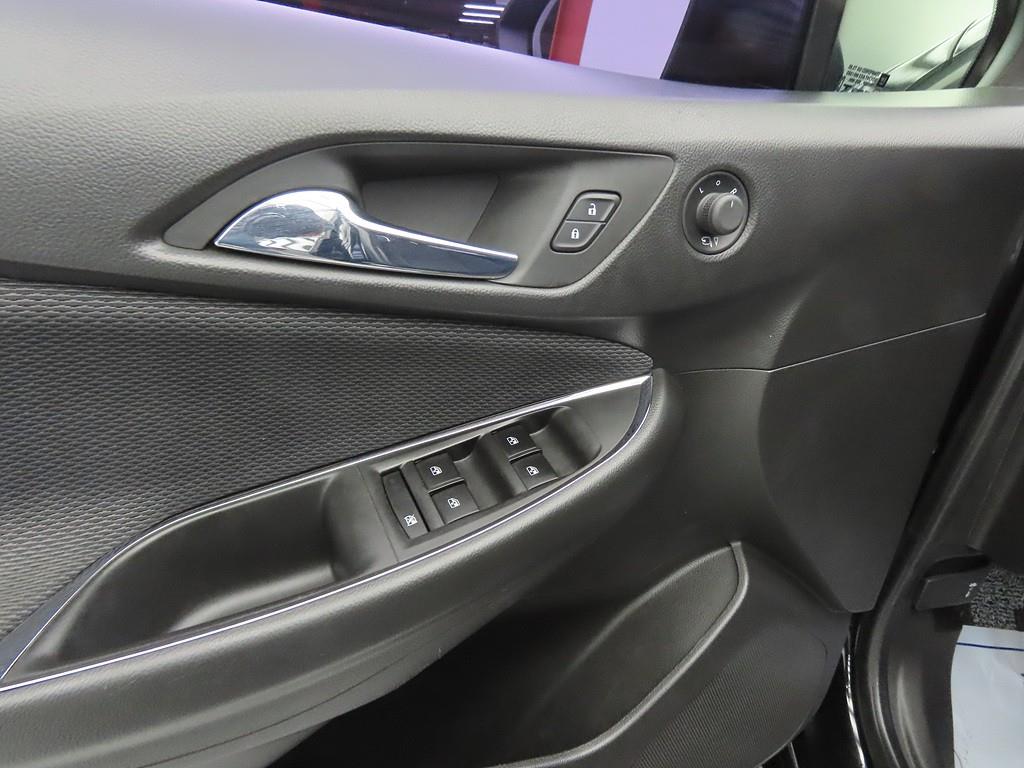 Chevrolet Cruise 2017 Negro - Importación desde Corea - HF Imports Iquique - Foto 15