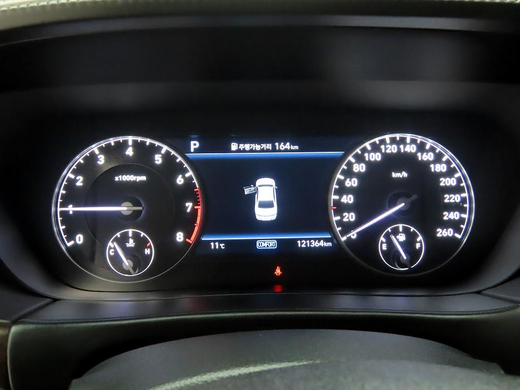 Genesis G90 - Vista 5