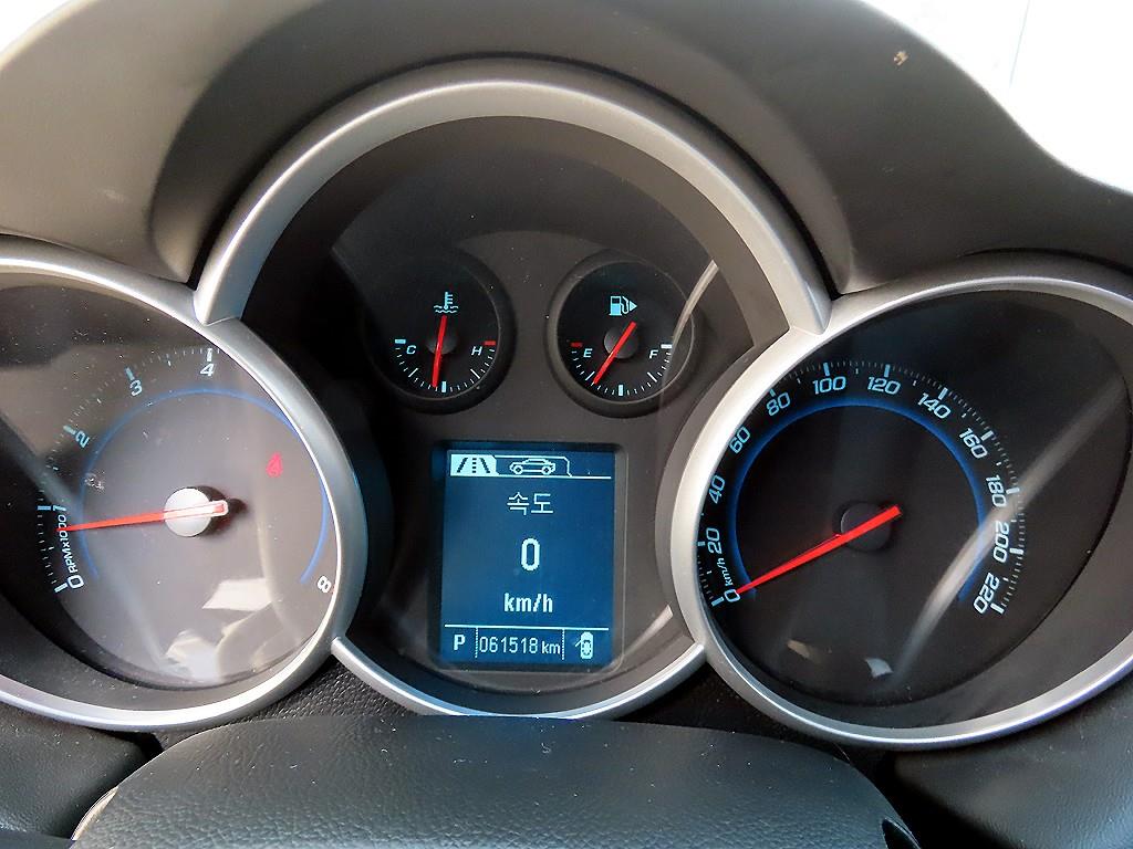 Chevrolet Cruise - Vista 9