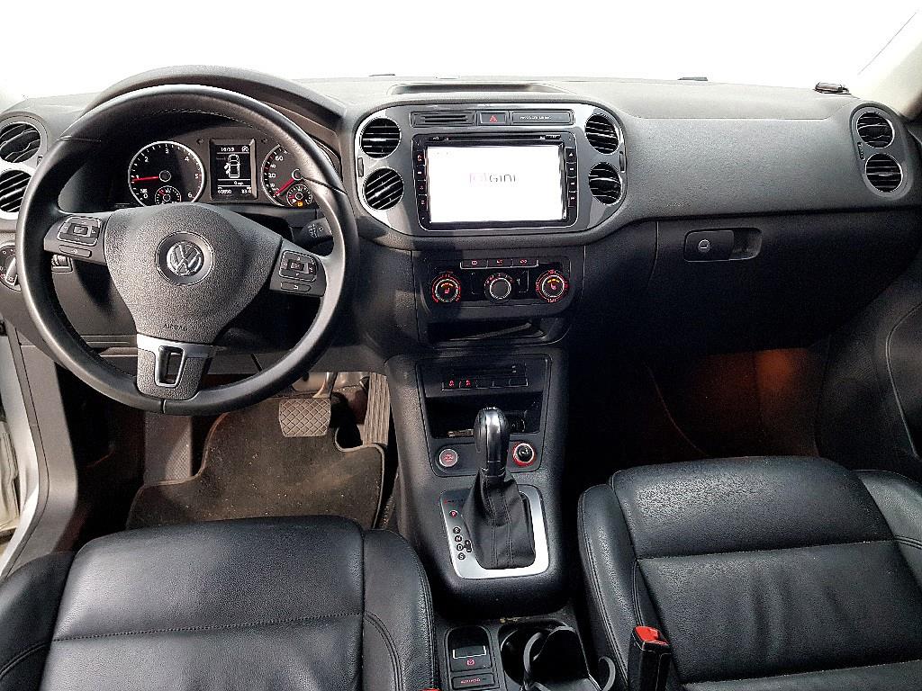 Volkswagen Tiguan - Vista 5