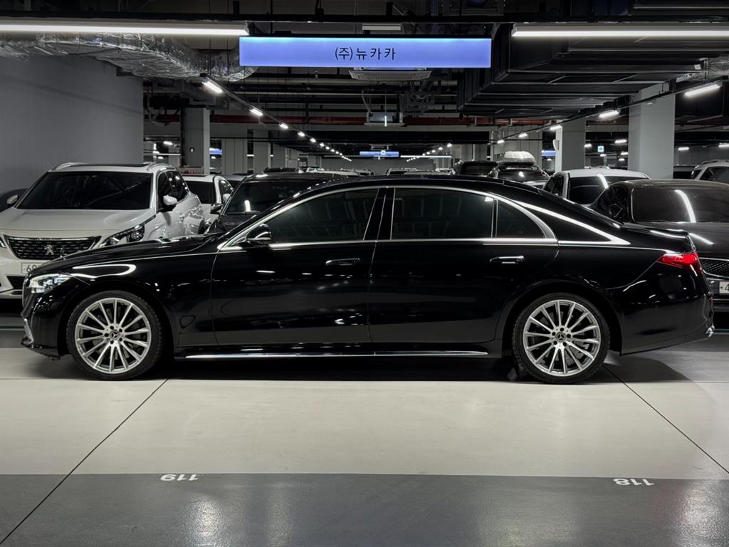 Mercedes Benz S Class - Vista 5