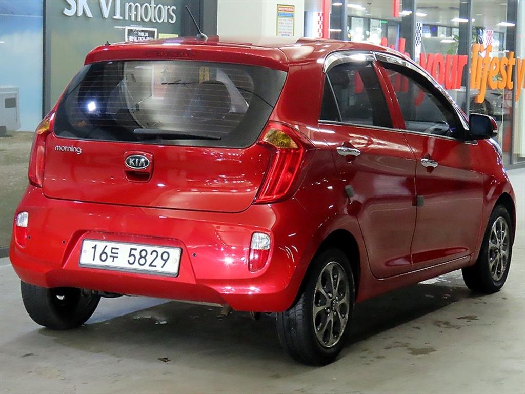 KIA Morning - Vista 4