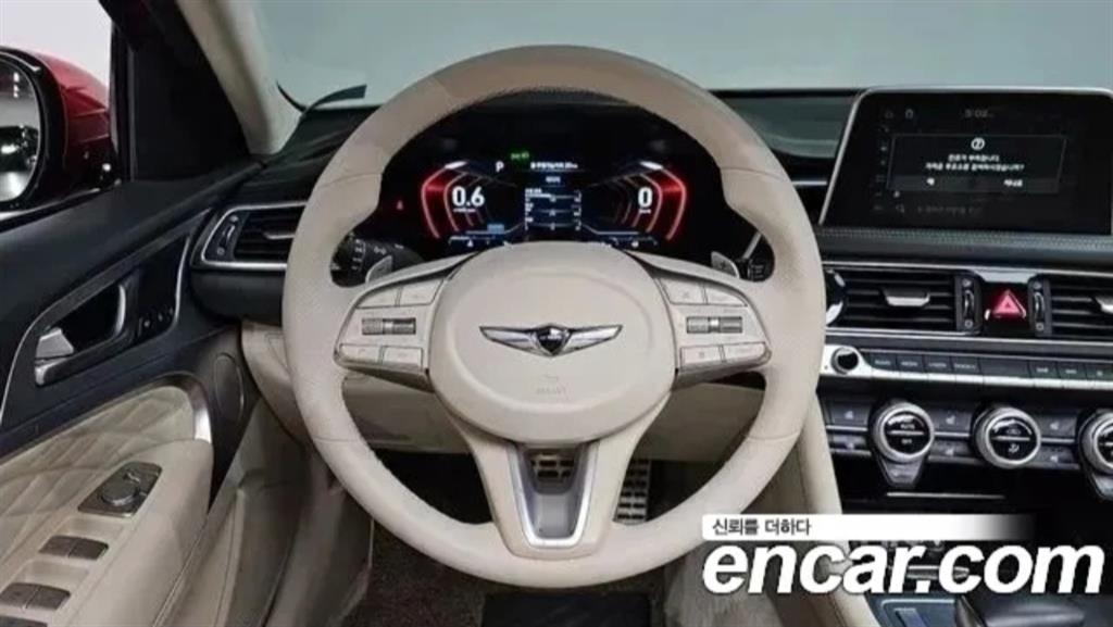 Genesis G70 - Vista 8