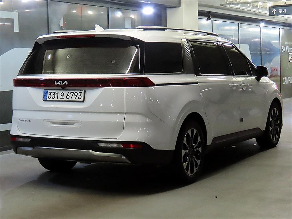 KIA Carnival - Vista 4