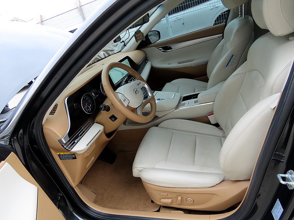 HYUNDAI Grandeur - Vista 5