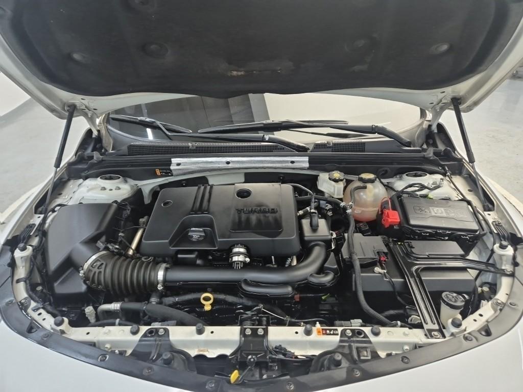 Chevrolet Malibu - Vista 5