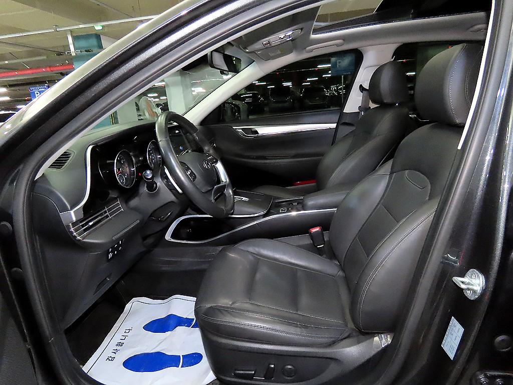 HYUNDAI Grandeur - Vista 6