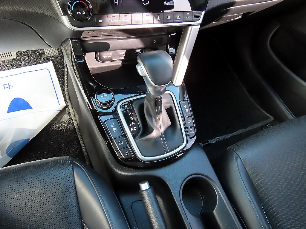 KIA Seltos - Vista 10