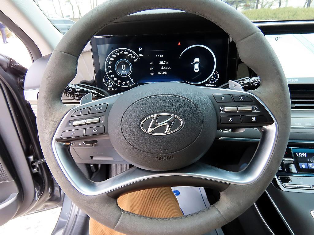 HYUNDAI Grandeur - Vista 8