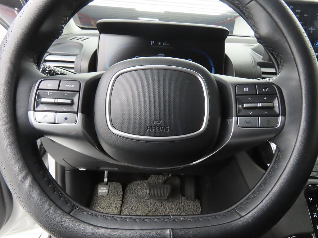 HYUNDAI Casper - Vista 10