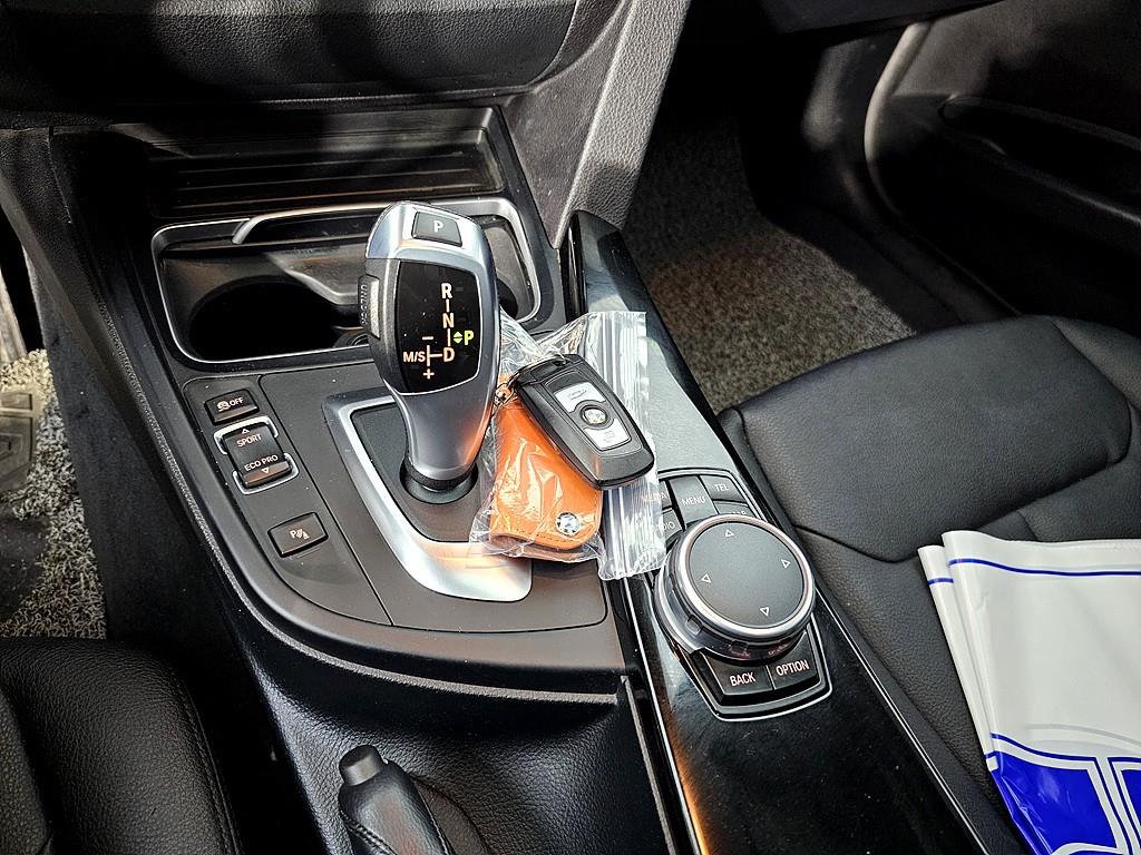 BMW 3 series 2016 Blanco - Importación desde Corea - HF Imports Iquique - Foto 14