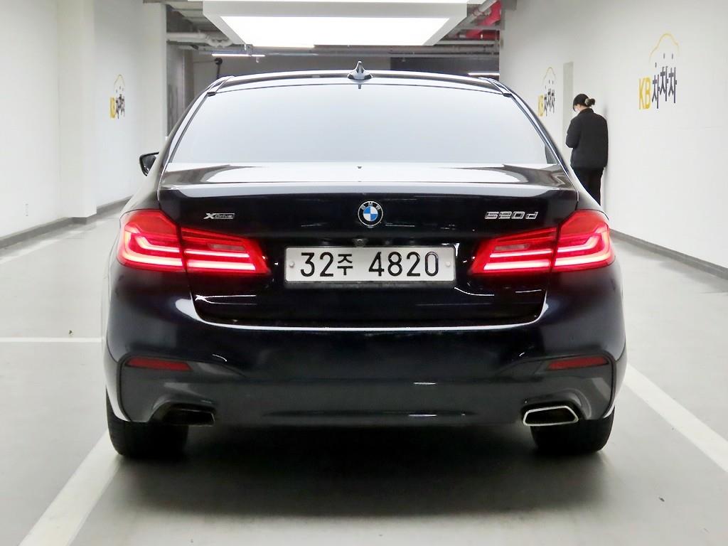 BMW 5 Series - Vista 3