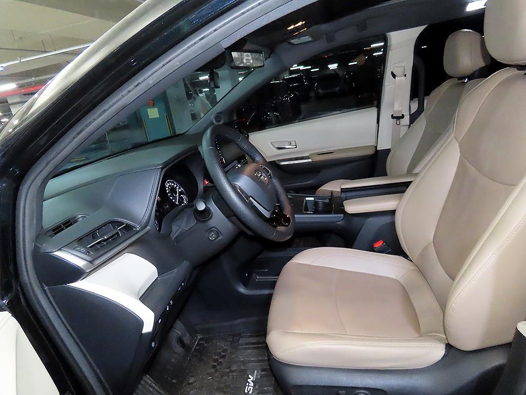 Toyota Siena - Vista 6