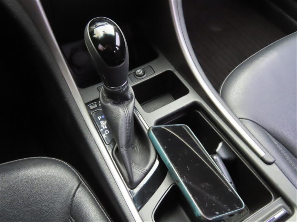 HYUNDAI Sonata - Vista 11