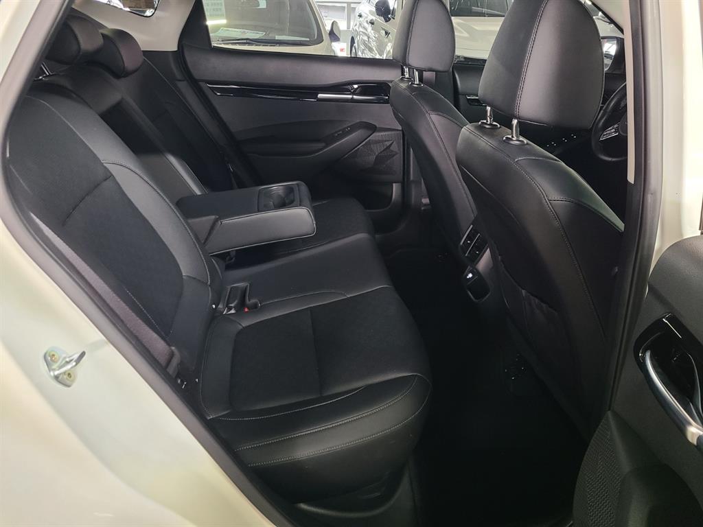 KIA Seltos - Vista 11