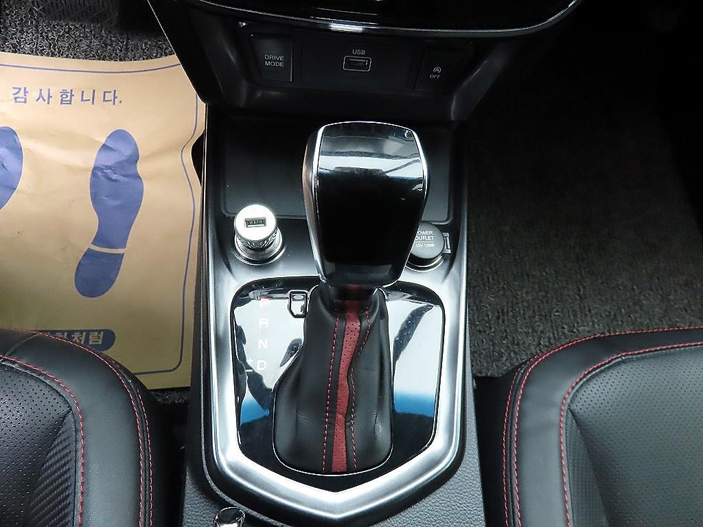 Ssangyong Tivoli - Vista 10