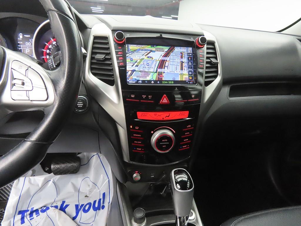 Ssangyong Tivoli - Vista 10