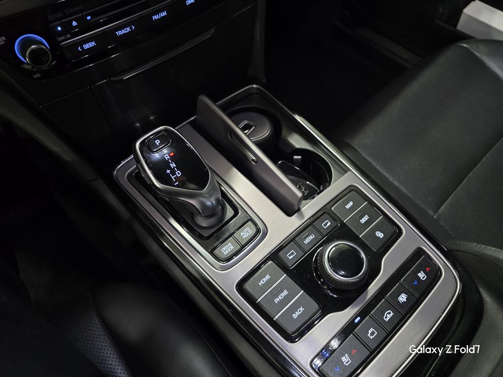 HYUNDAI Equus - Vista 9