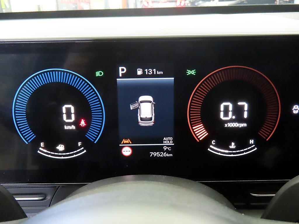 HYUNDAI Kona - Vista 8