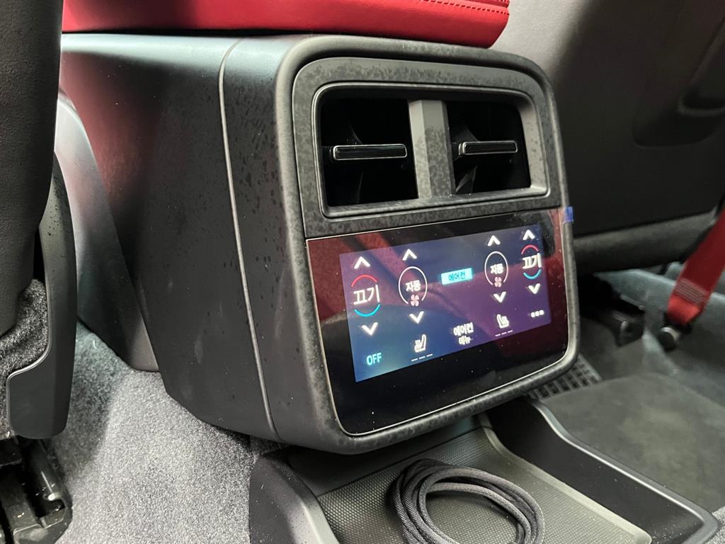 Porsche Taycan 2025 Negro - Importación desde Corea - HF Imports Iquique - Foto 18