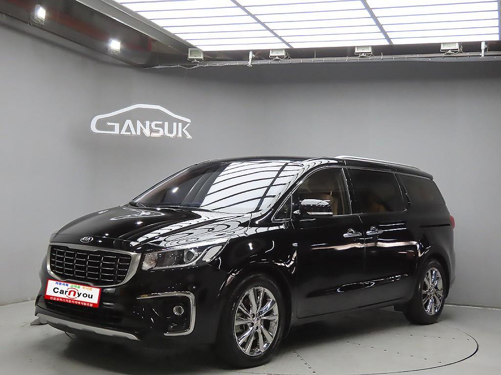 KIA Carnival - Vista 3
