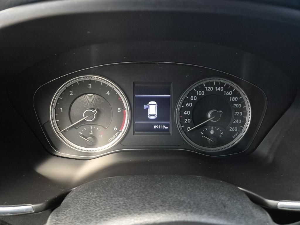 HYUNDAI Santa Fe - Vista 6