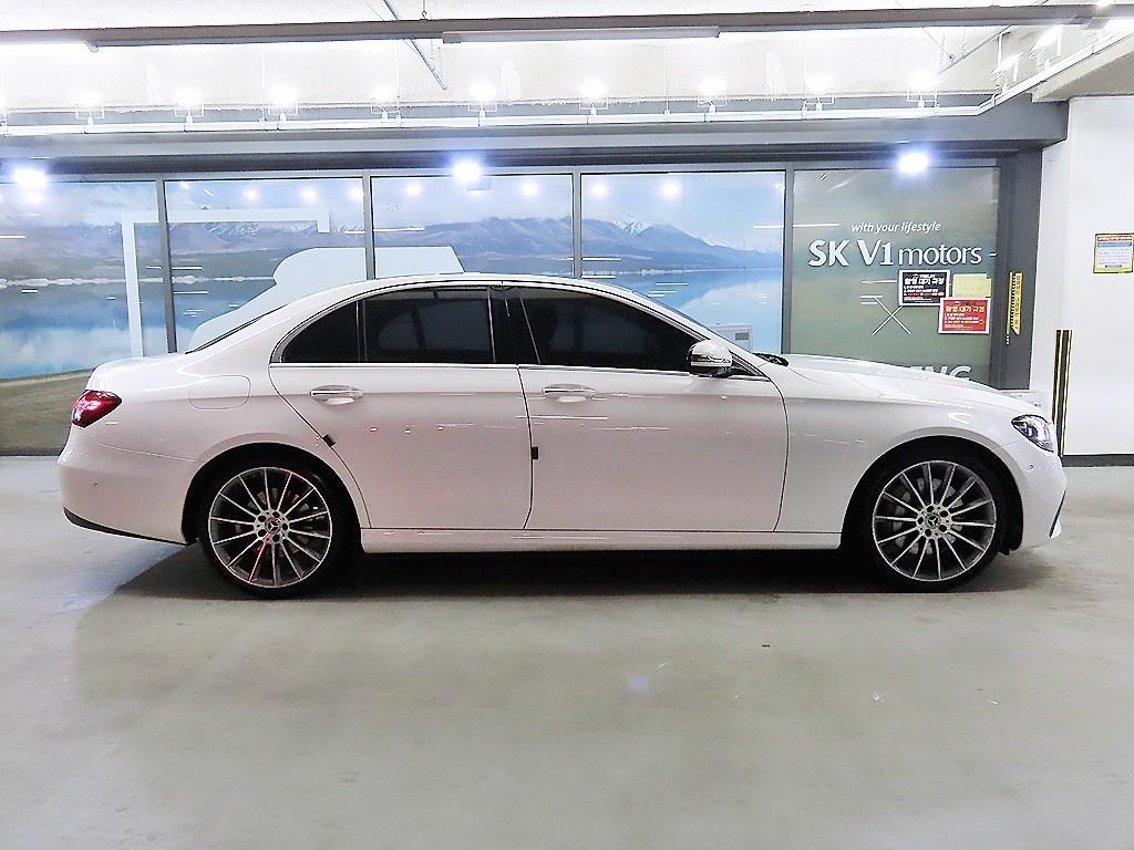 Mercedes Benz E class - Vista 3