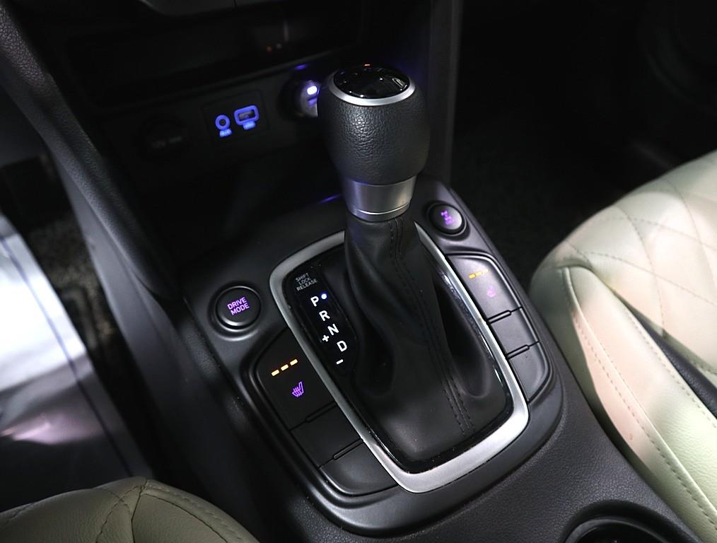 HYUNDAI Kona 2018 Gris - Importación desde Corea - HF Imports Iquique - Foto 13