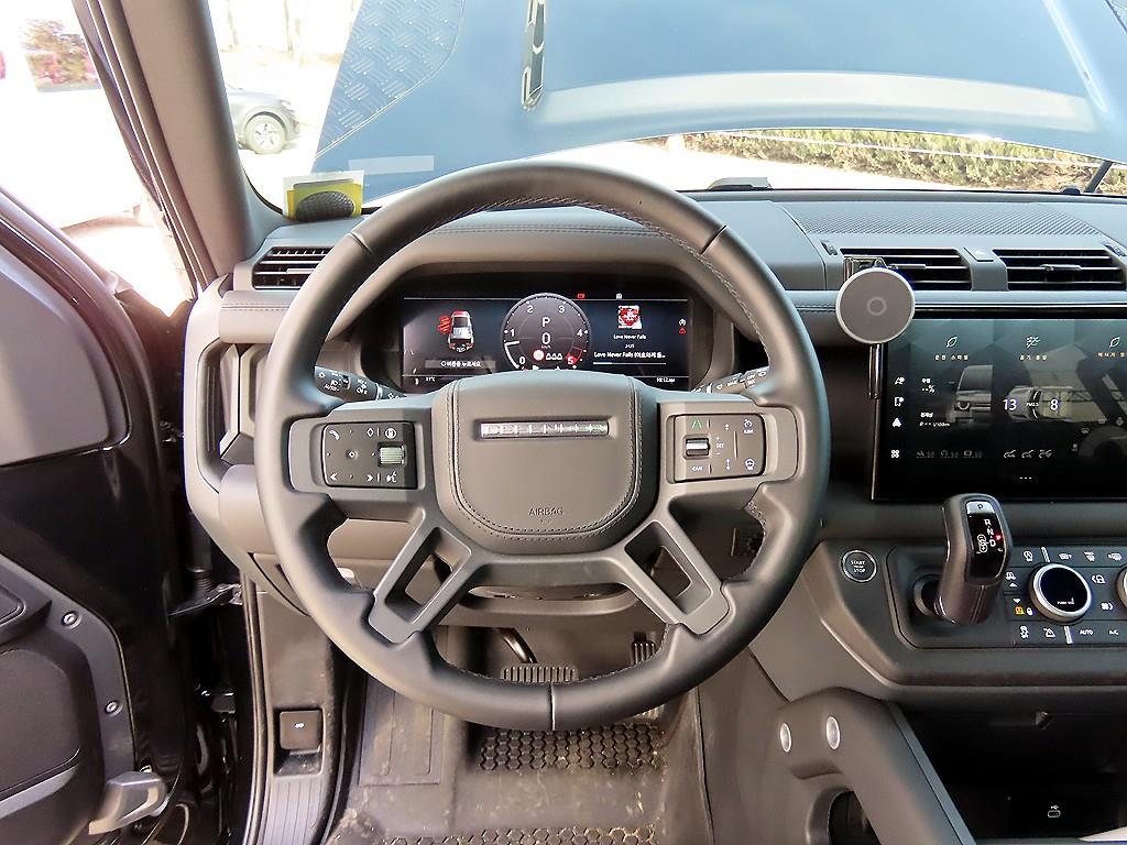 Land Rover Defender - Vista 8