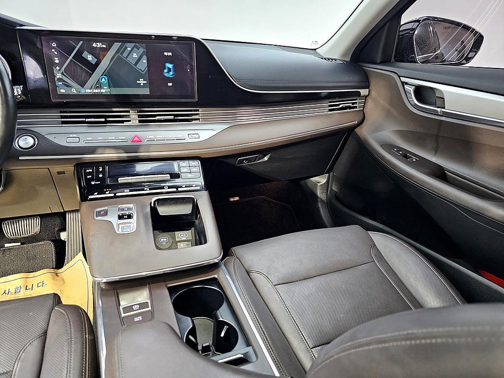 HYUNDAI Grandeur - Vista 10