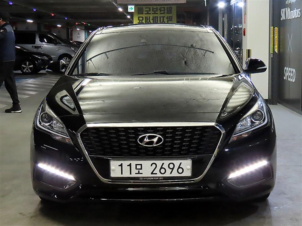 HYUNDAI Sonata - Vista 2