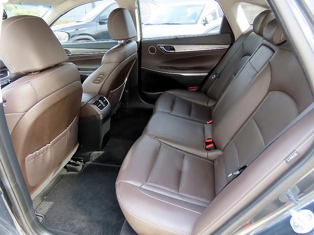 HYUNDAI Grandeur - Vista 6