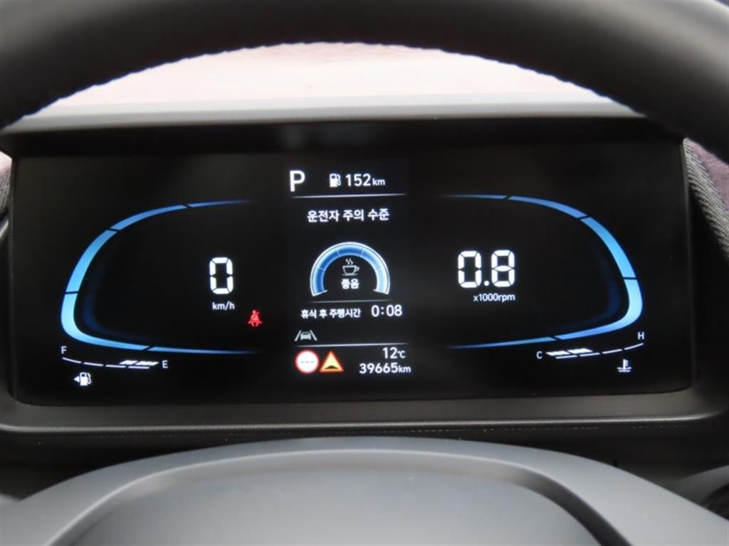 HYUNDAI Casper - Vista 9