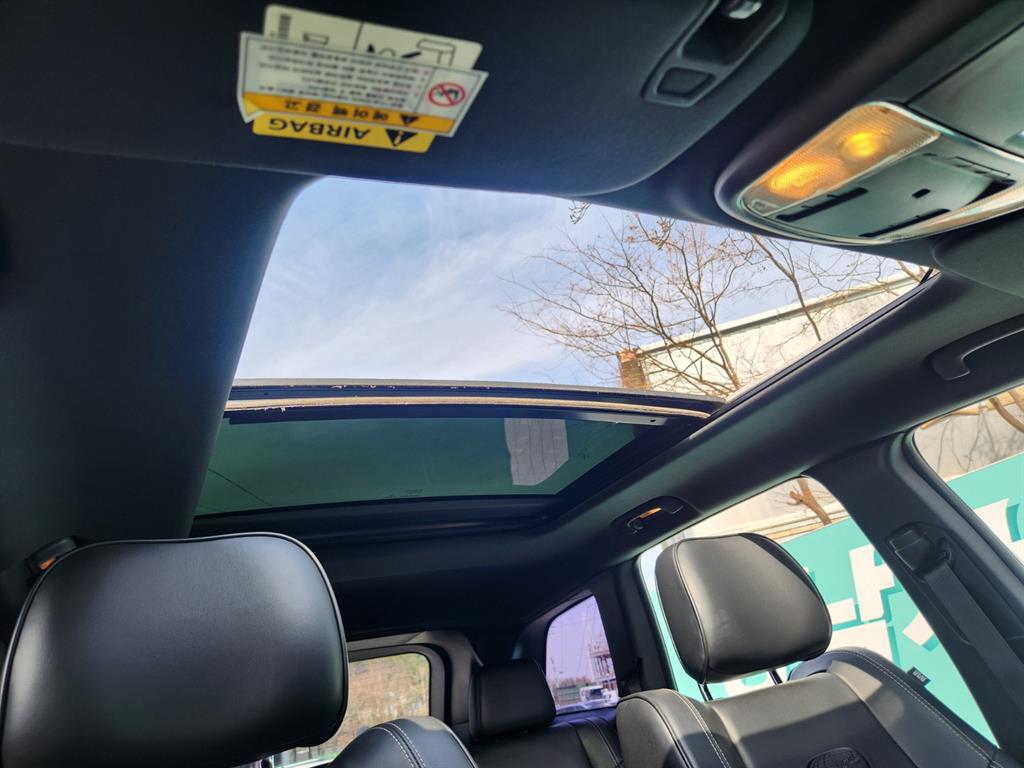 Jeep Cherokee - Vista 11